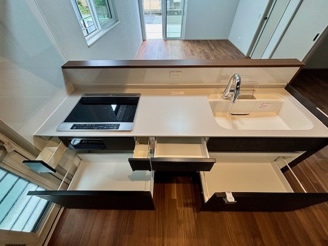 筑後市西牟田　8号地のキッチン|収納たっぷりシステムキッチン