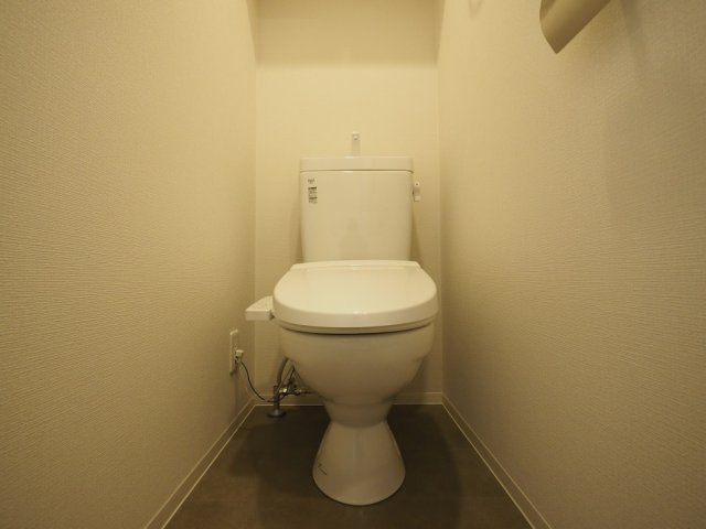セレニテ西中島アリア壱番館のトイレ