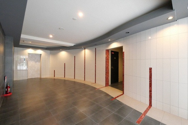 セレニテ西中島アリア壱番館のロビー