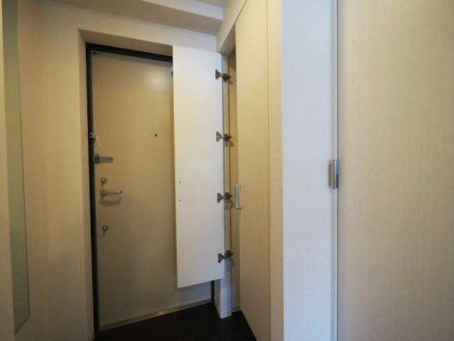 セレニテ西中島アリア壱番館の収納