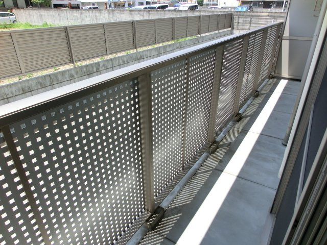 シャーメゾン　グランメールのバルコニー