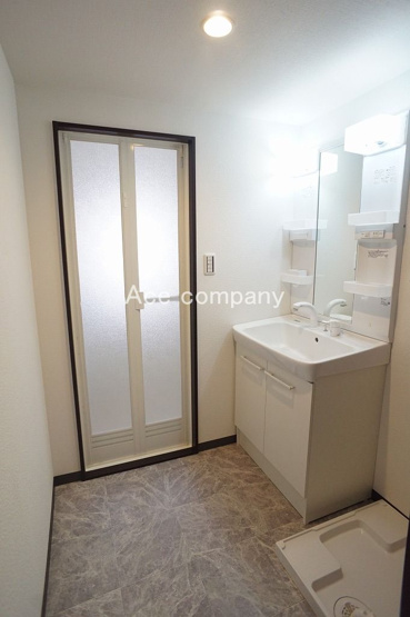 【ランドリースペース】 | 長吉コーポ2号棟 | 室内洗濯機置き場完備です☆