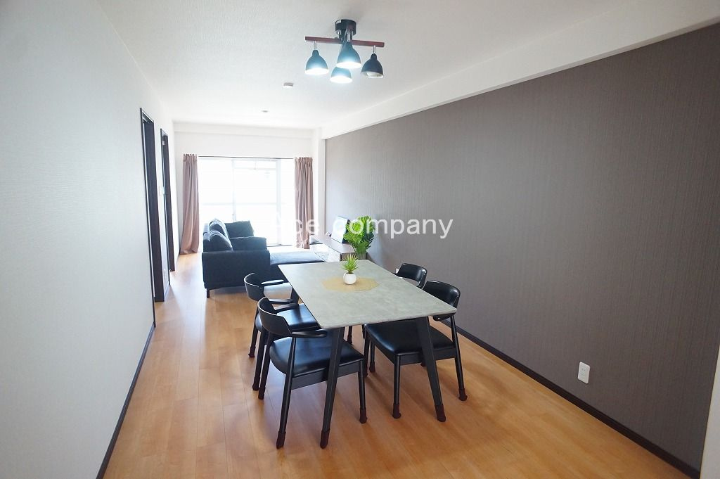 【居間・リビング】の画像