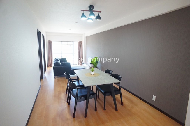 【居間・リビング】 | 長吉コーポ2号棟 | 【LDK：ゆったり約19帖！】