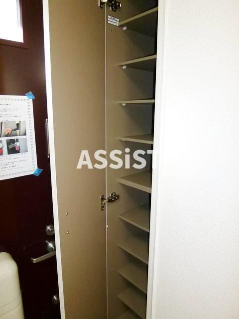 グレイス代々木の玄関