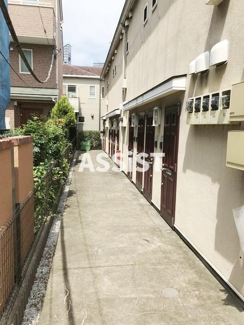 グレイス代々木のエントランス