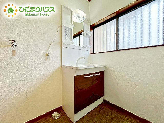 【独立洗面台】 | 小美玉市堅倉　中古戸建 | シンプルで使い勝手の良い独立洗面台！