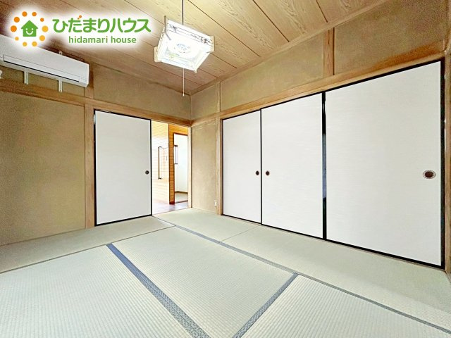 【和室】 | 小美玉市堅倉　中古戸建 | 落ち着ける空間の和室。ゴロゴロする、お子様を寝かせる、客間として利用するなど、ライフスタイルに合わせて変化をもたらすことができます。