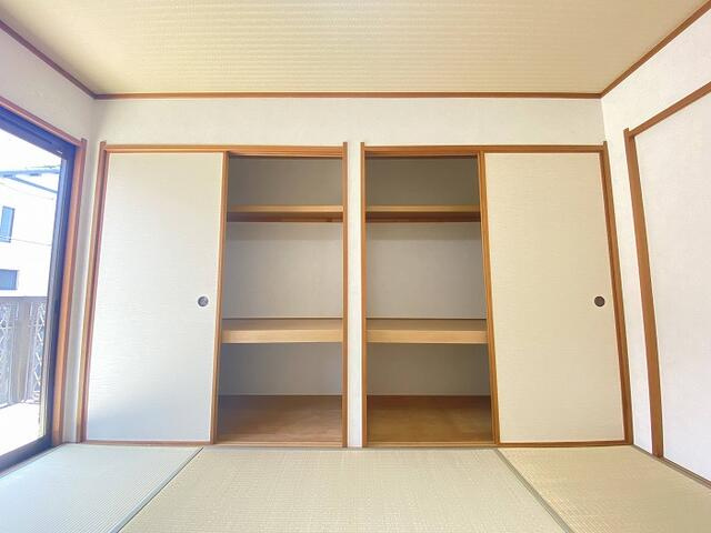 東海市加木屋町鎌吉良根の和室