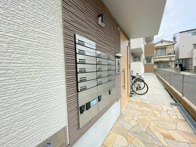 フジパレス瑞光駅東のロビー