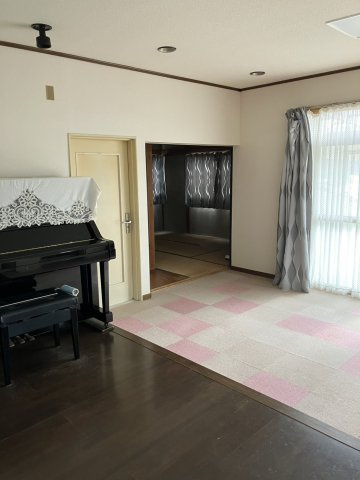 桐生市三吉町戸建の居間・リビング