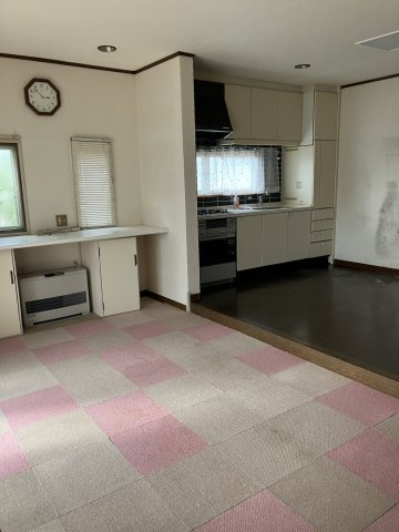 桐生市三吉町戸建の居間・リビング