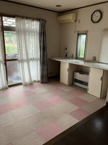 桐生市三吉町戸建の居間・リビング