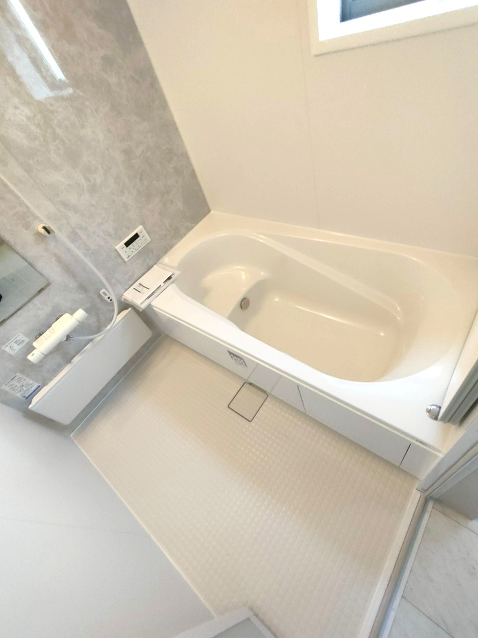 北葛飾郡松伏町　　大字松伏　新築戸建　全1棟の浴室|施工例です
