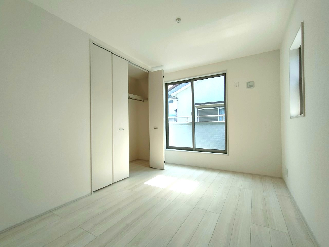 北葛飾郡松伏町　　大字松伏　新築戸建　全1棟の洋室|施工例です