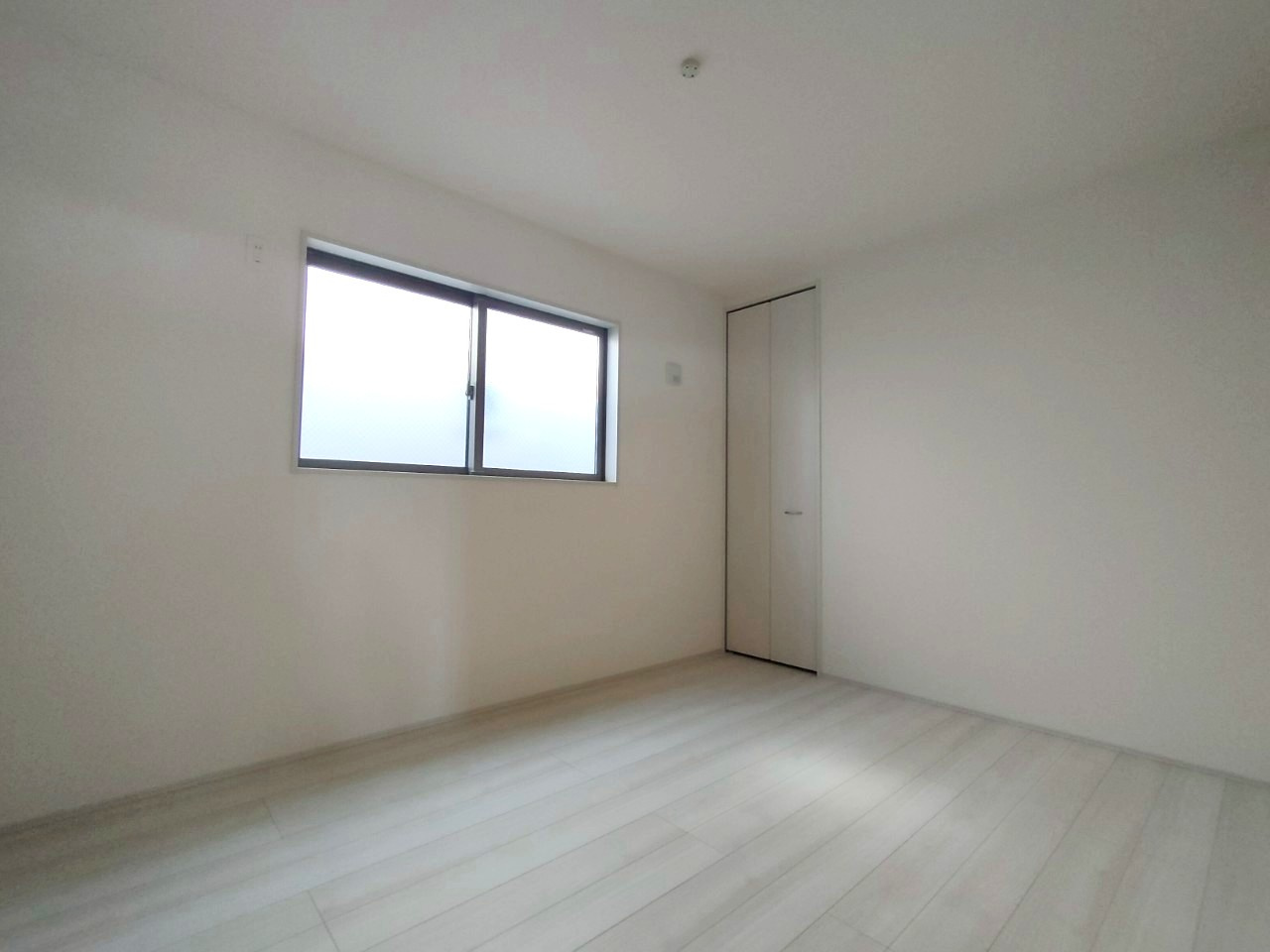 北葛飾郡松伏町　　大字松伏　新築戸建　全1棟の洋室|施工例です