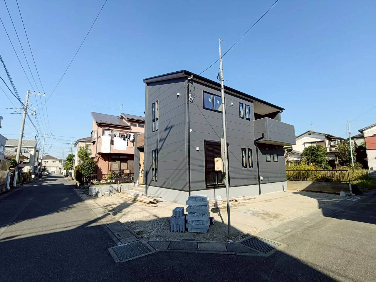 北葛飾郡松伏町　　大字松伏　新築戸建　全1棟の前面道路含む現地写真|前面道路含む現地写真です