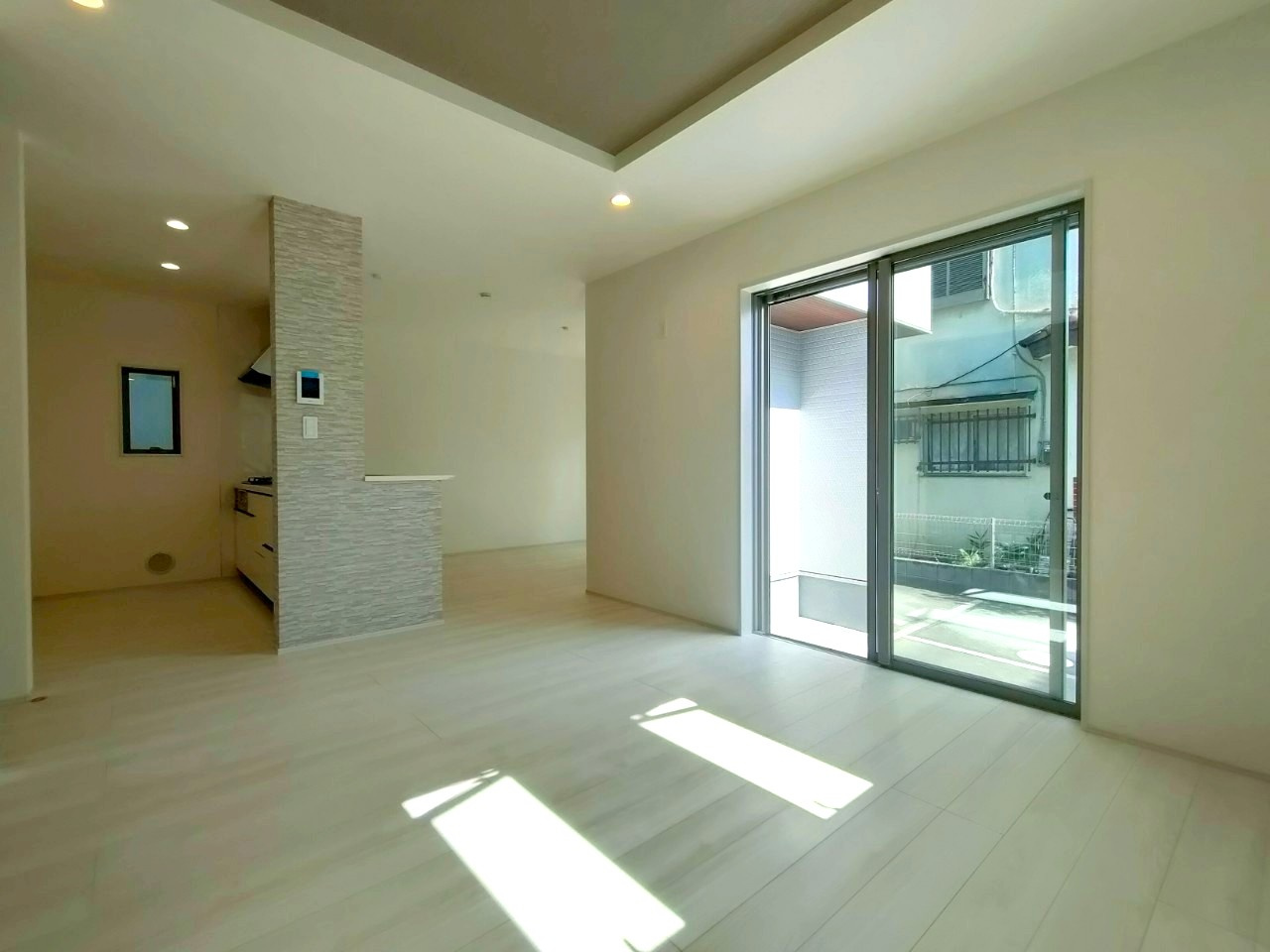 北葛飾郡松伏町　　大字松伏　新築戸建　全1棟の居間・リビング|施工例です