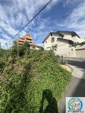 【アースデザイン】上ノ丸2丁目　売り土地　建築条件無しの外観