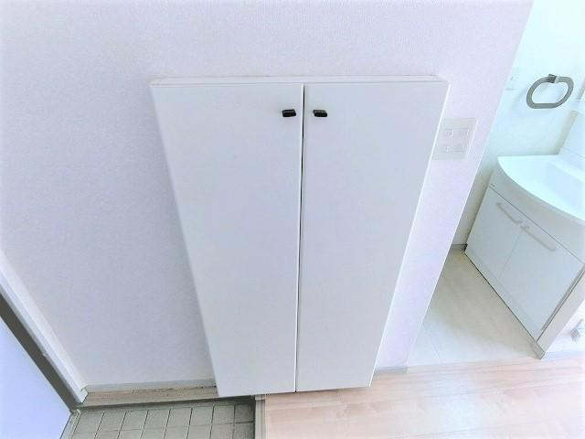 コーポフリーダムの玄関