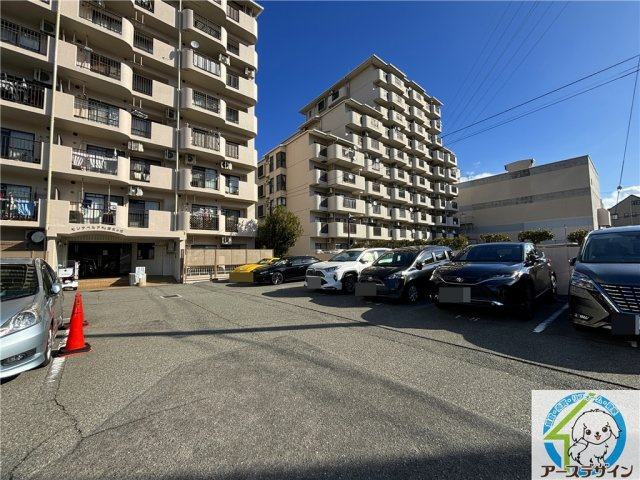 モンテベルデ第2清水が丘の駐車場