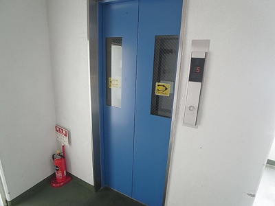 【エントランス】 | KY上沢 | エレベーター完備してます