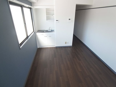 【内装】 | KY上沢 | シックなフローリングデザインです