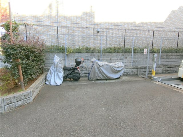 ヴォーガコルテ西馬込アジールコートのその他共用部分|バイク置き場　空き状況等詳細はお問合せください。