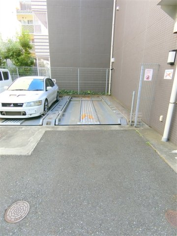 ヴォーガコルテ西馬込アジールコートの駐車場|敷地内機械式駐車場　空き状況等詳細はお問合せください。