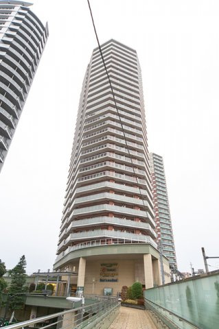 ユニゾンタワーの外観