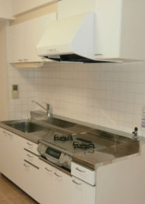 【キッチン】 | ラ・フォレ根岸 | コンパクトなキッチンで掃除もラクラク