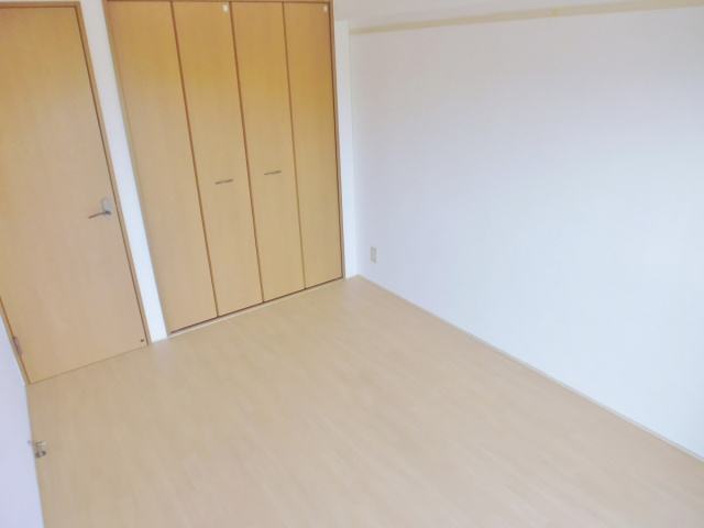 YKハイツ高丸の洋室|洋室6帖