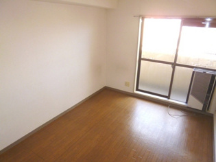 メゾンドアヴニールの居間