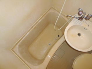 シンプルで機能的なユニットバス！