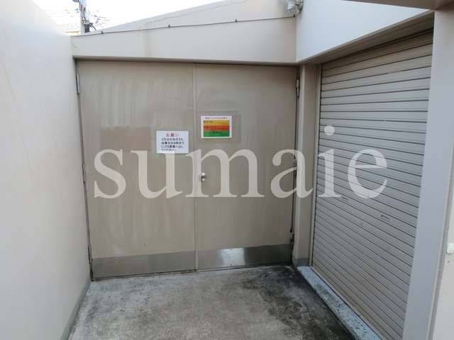 パレッヂ新小岩のその他共用部分|敷地内にごみ置き場があります♪