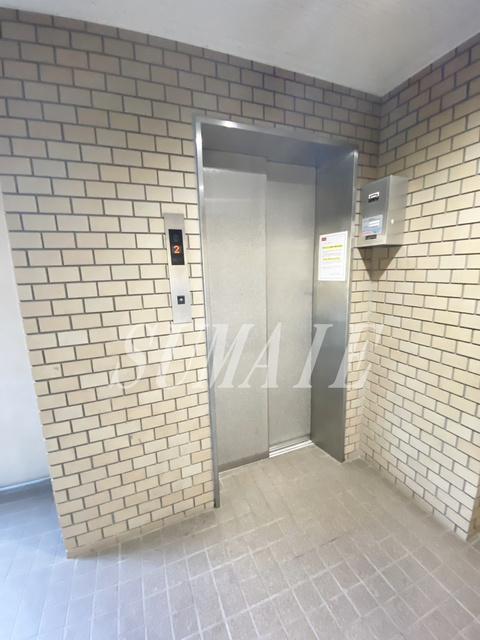 パレッヂ新小岩のその他共用部分|エレベーターも設備でついております。