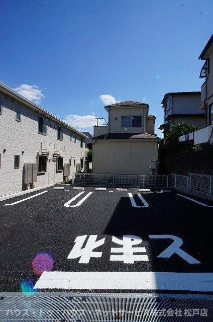 ボン　フェリシアの駐車場