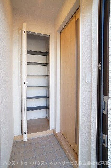 ボン　フェリシアの玄関