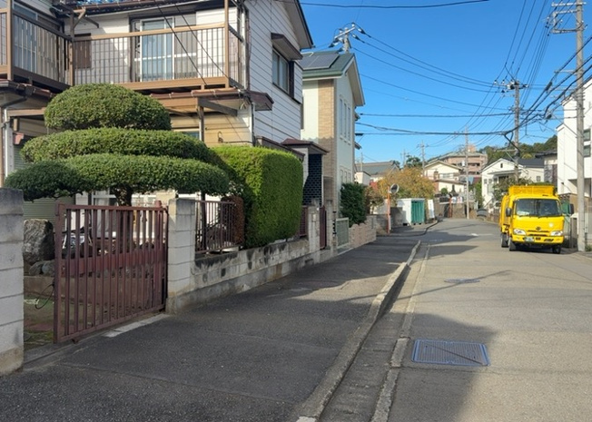 【展望】 | 桜や紅葉の名所に出かける人は多いと思いますが、家にいながら季節の移ろいを感じる生活を送りませんか？リビングや窓から見える景色が生活を彩るワンポイントに！現地から見える景色を堪能してみては如何でしょう。