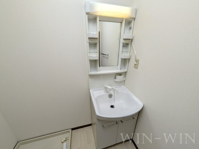 セジュールC・E Bの独立洗面台