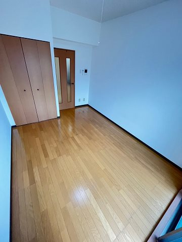 パルメーラ甲子園口の洋室