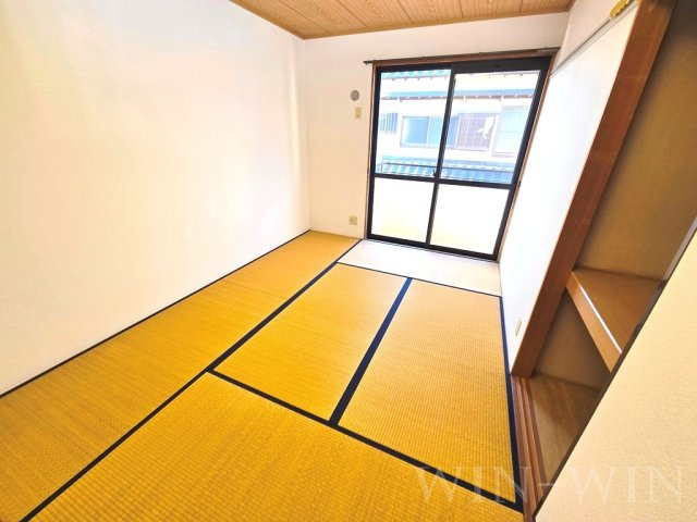 アルテスタ牟呂の和室