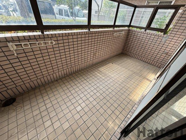 空港リブレ大阪屋のバルコニー