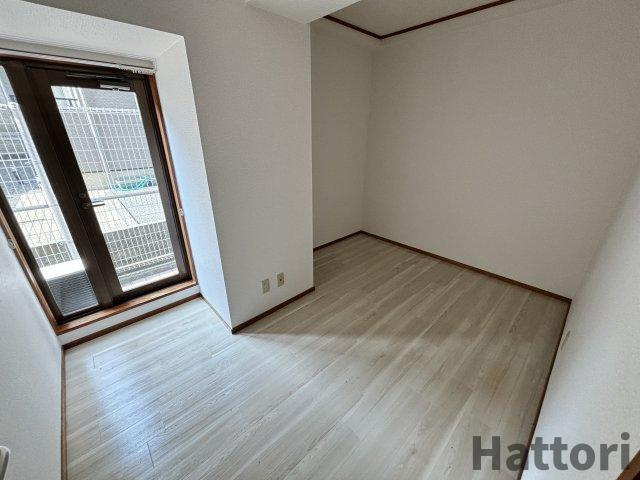 空港リブレ大阪屋の居間・リビング