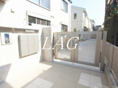 【エントランス】 | ヴィヴァン山王 | エントランスです。