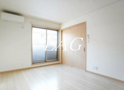 【居間・リビング】 | ヴィヴァン山王 | 洋室のお部屋です。