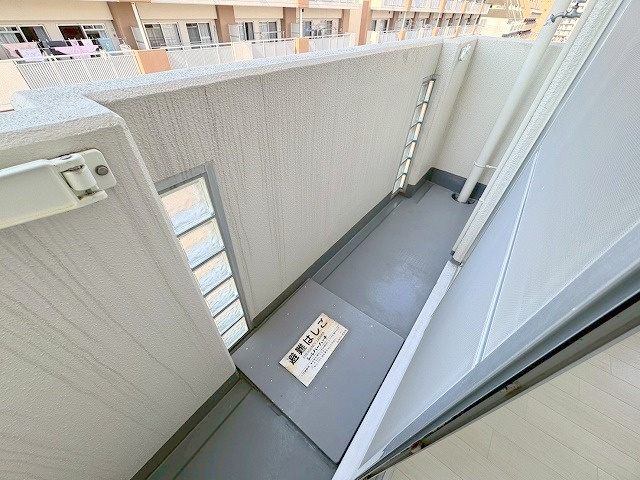 新大阪OMパレスのバルコニー
