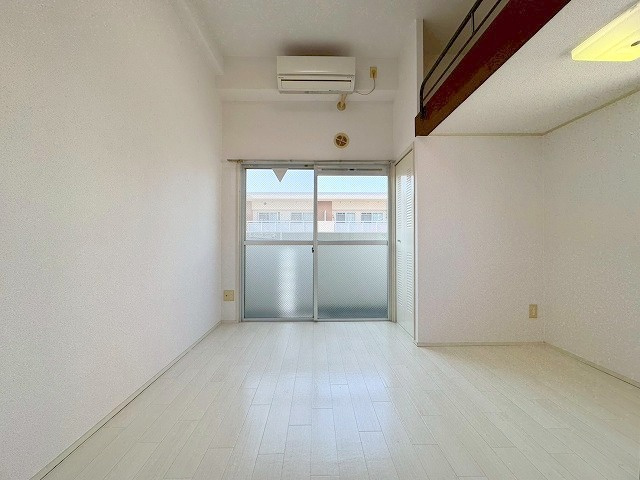 新大阪OMパレスの寝室