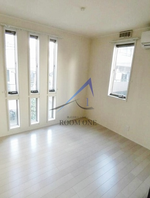 シダーハウス武蔵小山の居間・リビング|洋室のお部屋です。