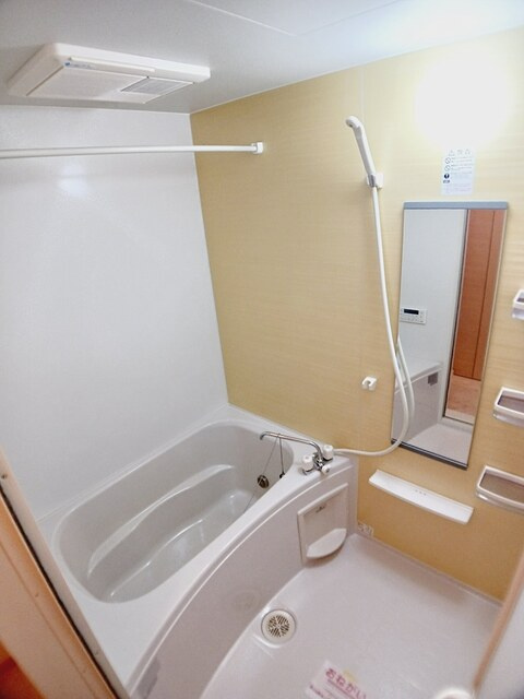 エアリー枝川の浴室|バス